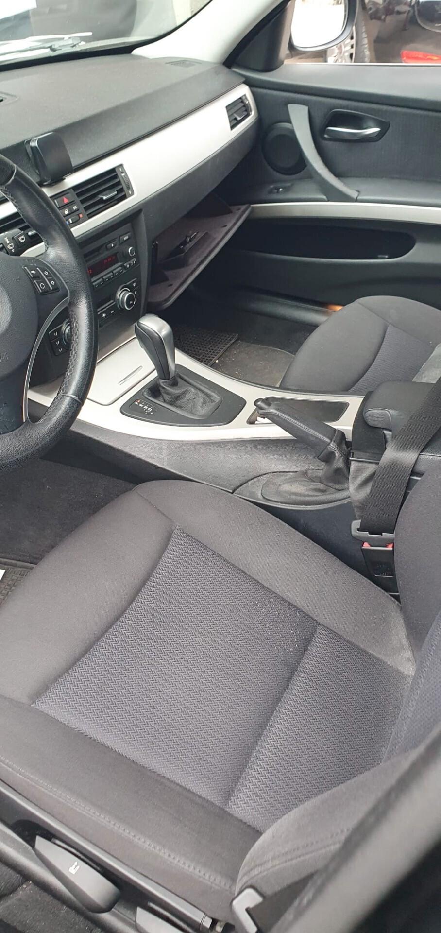 Bmw 320 320d cat Touring Attiva