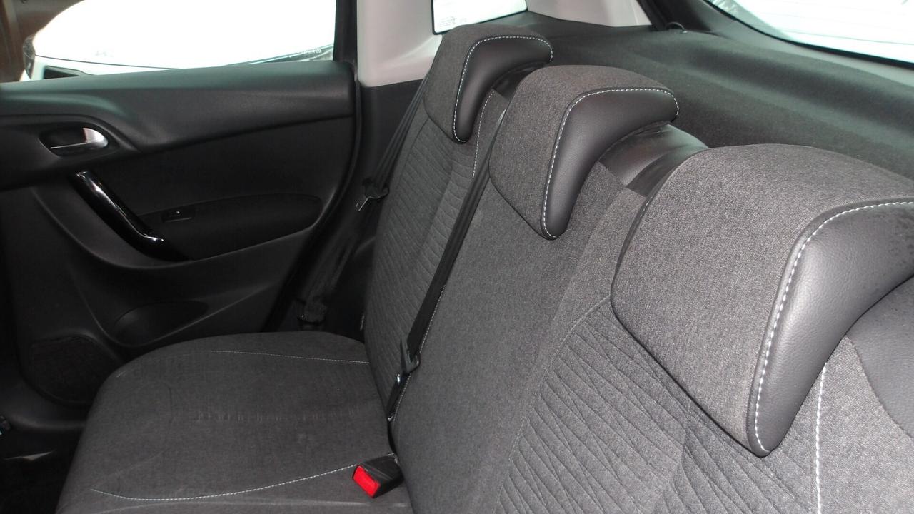 CITROEN C3 1.2 BENZ-NAVI-PREZZO PROMO!