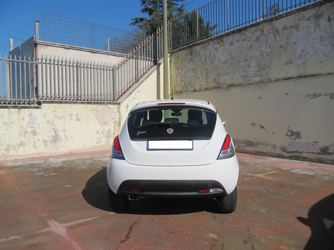Lancia Ypsilon 1.2 69 CV 5 porte GPL Ecochic Gold