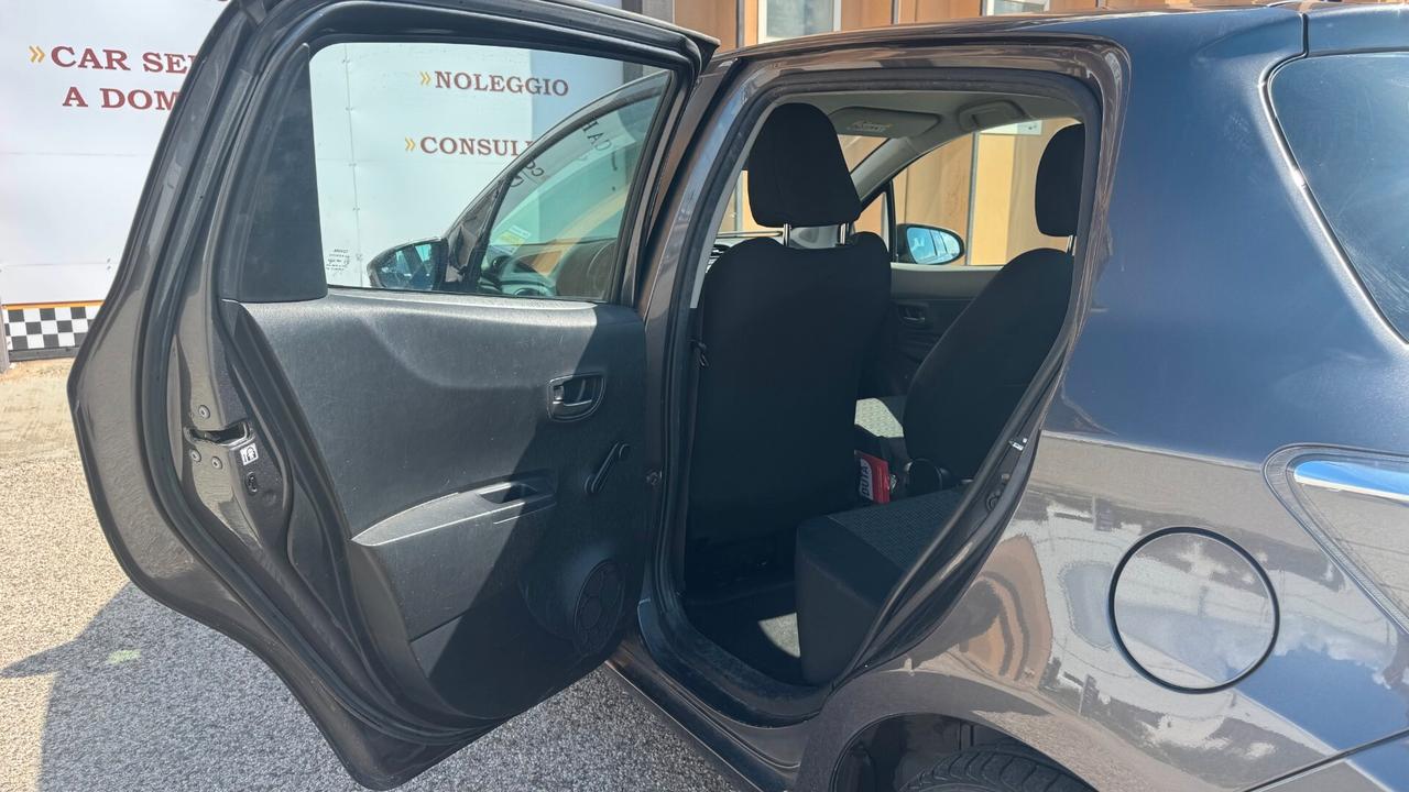 TOYOTA YARIS 1.0B 69CV - 2014