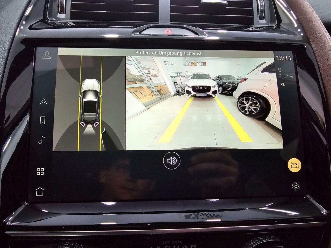 Jaguar E-Pace R-Dynamic SE Navi Camera Tetto C.20" LED BlackPack