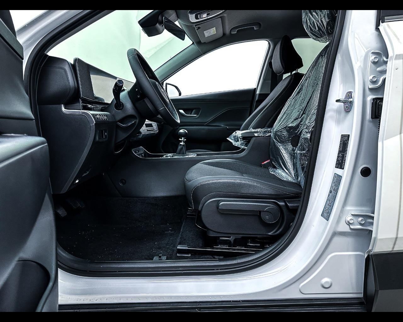 HYUNDAI KONA ICE MY25 1.0T 48V MT XLINEPLUS