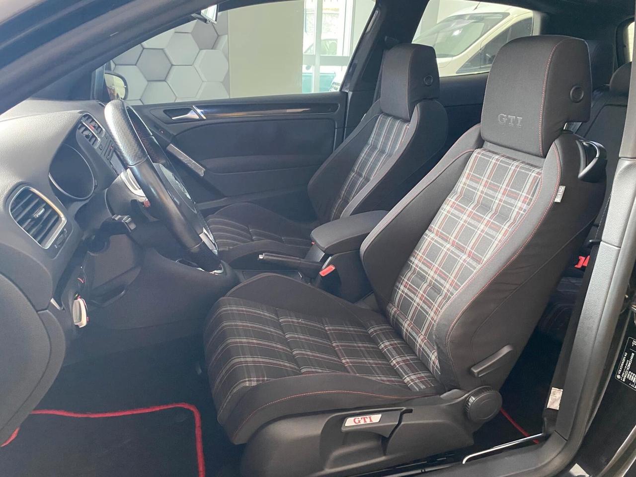 Volkswagen Golf GTI 2.0 TSI 3p.