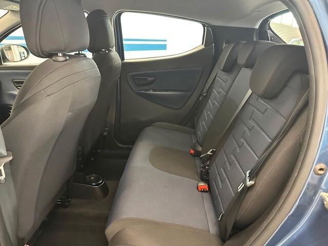 Lancia Ypsilon 1.0 firefly hybrid Gold s * 2024 * 10.000 KM *