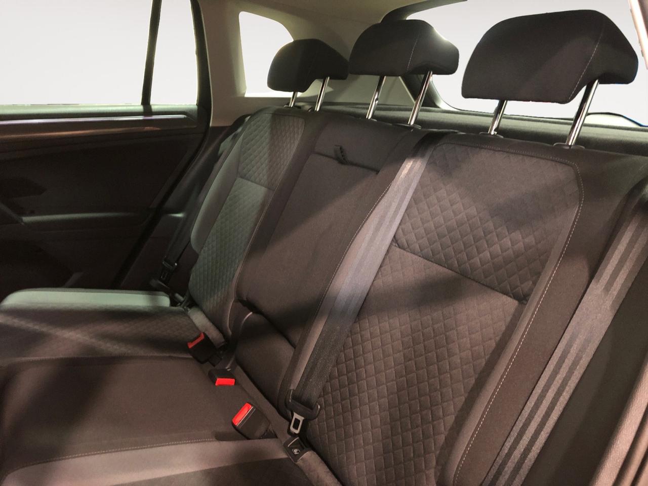 Volkswagen Tiguan 2.0 tdi Advanced R-Line Exterior Pack 150cv dsg