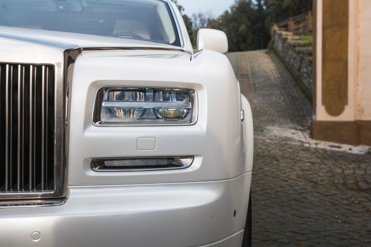 Rolls Royce Phantom 6.7 EWB