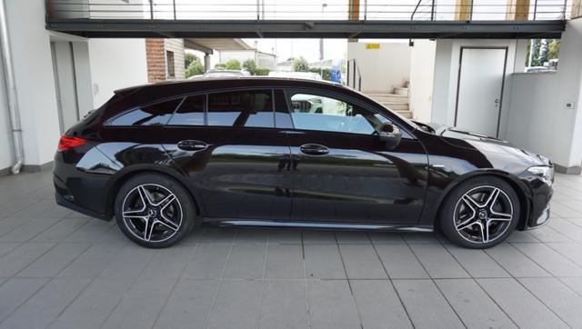 MERCEDES-BENZ CLA 200 d Automatic Shooting Brake Premium AMG Line