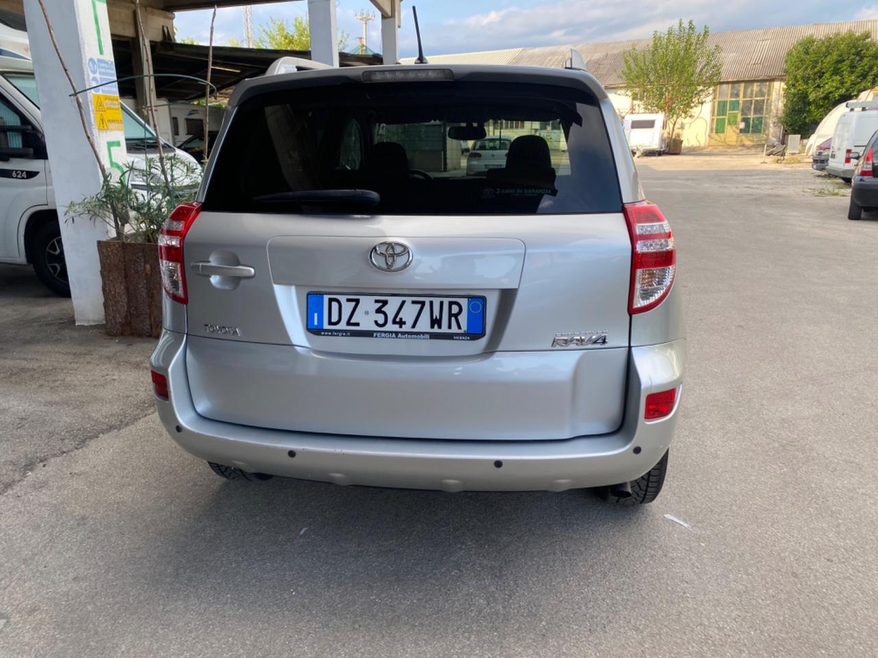 Toyota RAV 4 RAV4 2.2 D-Cat 177 CV Luxury