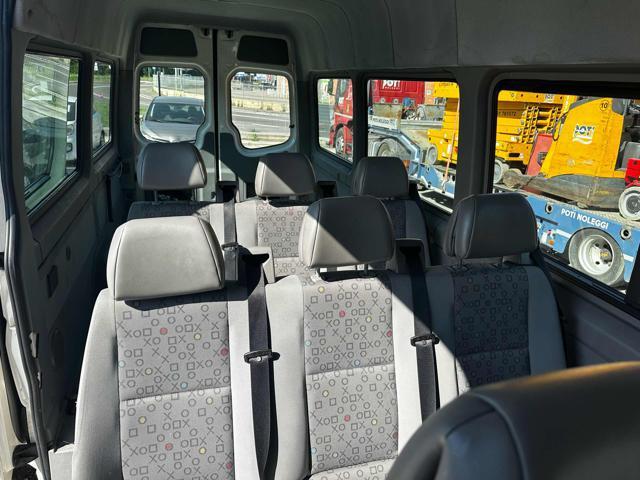 VOLKSWAGEN Crafter 35 2.5 TDI 136CV PL-TA Kombi