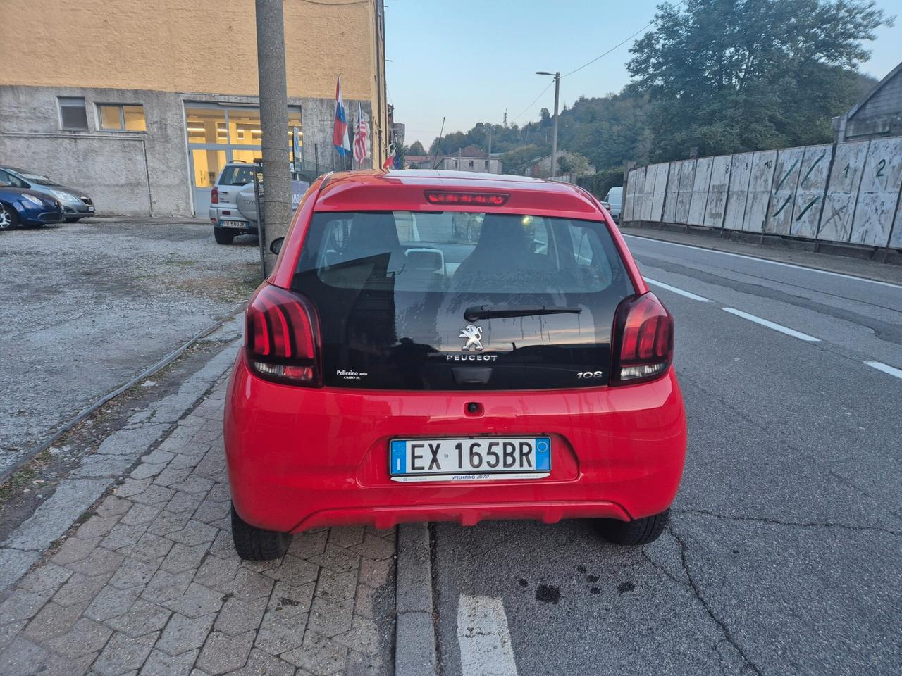 Peugeot 108 VTi 68 5 porte Allure