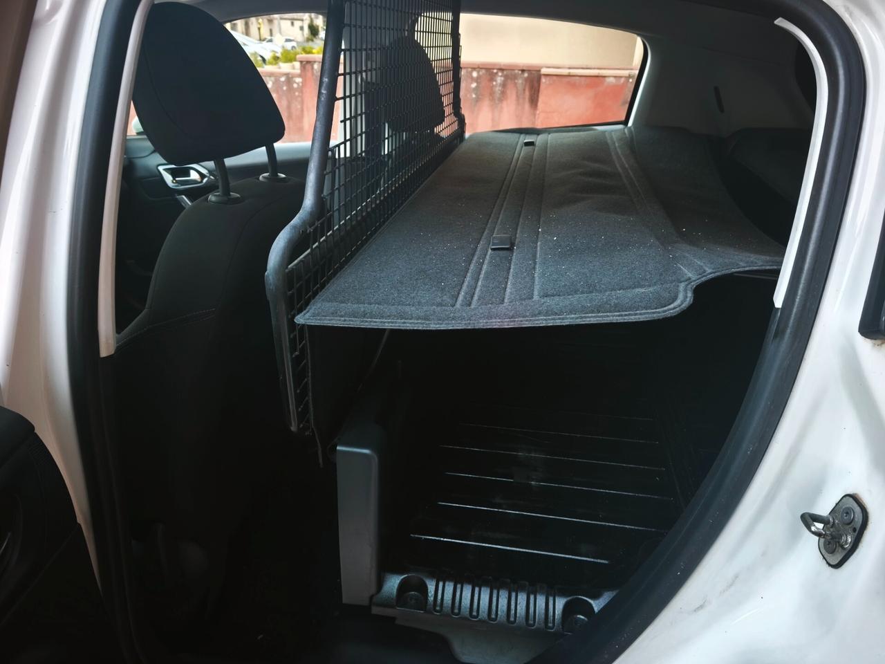 Peugeot 208 HDi 100 CV Van IVA Esposta