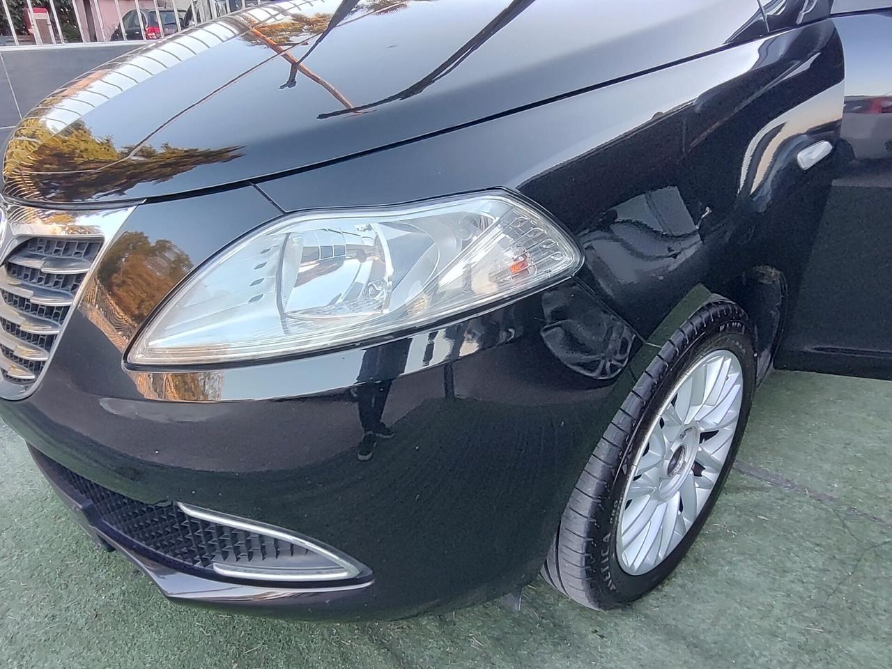 Lancia Ypsilon 1.2 BENZINA E GPL DI SERIE Ecochic Gold