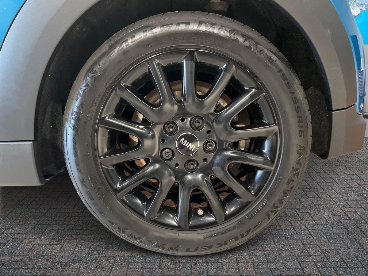MINI Mini IV F56 2021 3p - Mini 3p 1.5 Cooper Classic