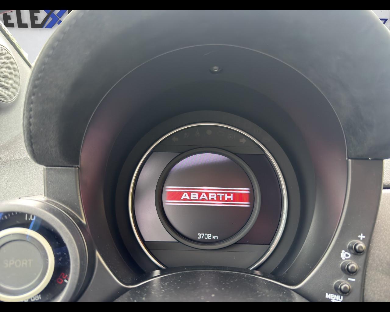 ABARTH 695 - 695 1.4 Turbo T-Jet 180 CV M.T.A.