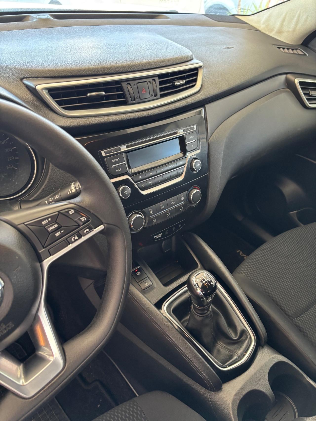 Nissan Qashqai 1.5 dCi Visia