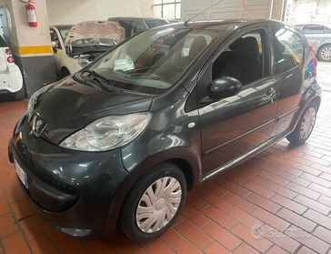 Peugeot 107 I.O 68CV 5P PLAISIR Automatica