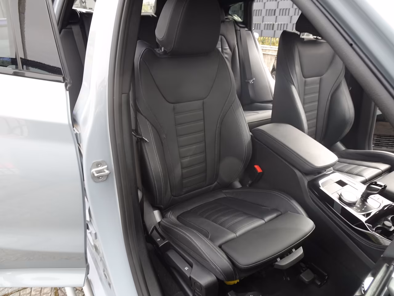 BMW X4 M Sport X Drive20d Hybrid