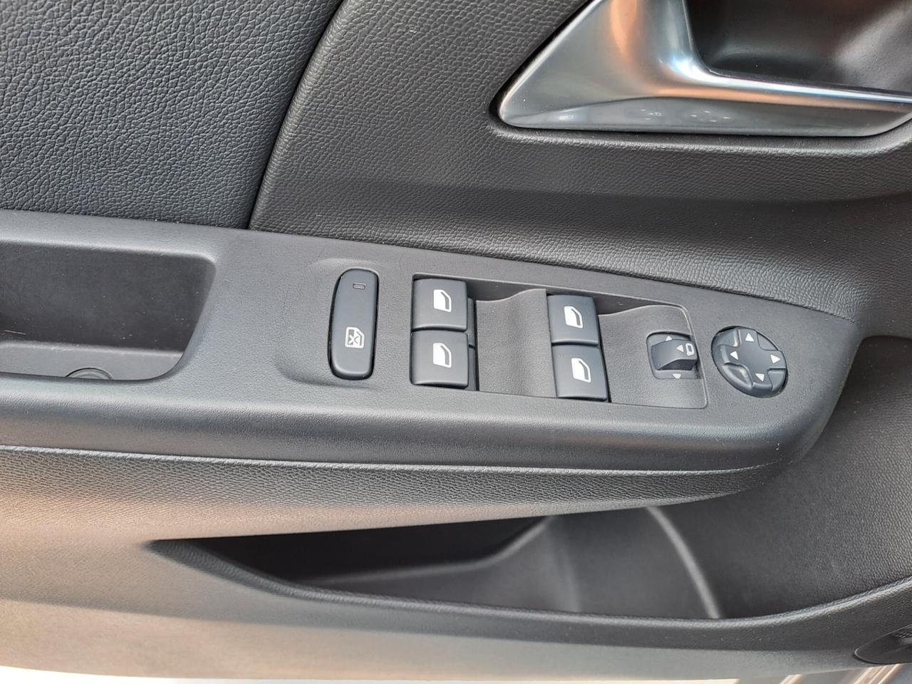 Opel Corsa 1.2 75cv full led bi-color km 99.000