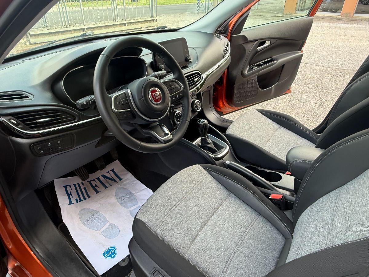 FIAT - Tipo - 1.0 5 porte Cross