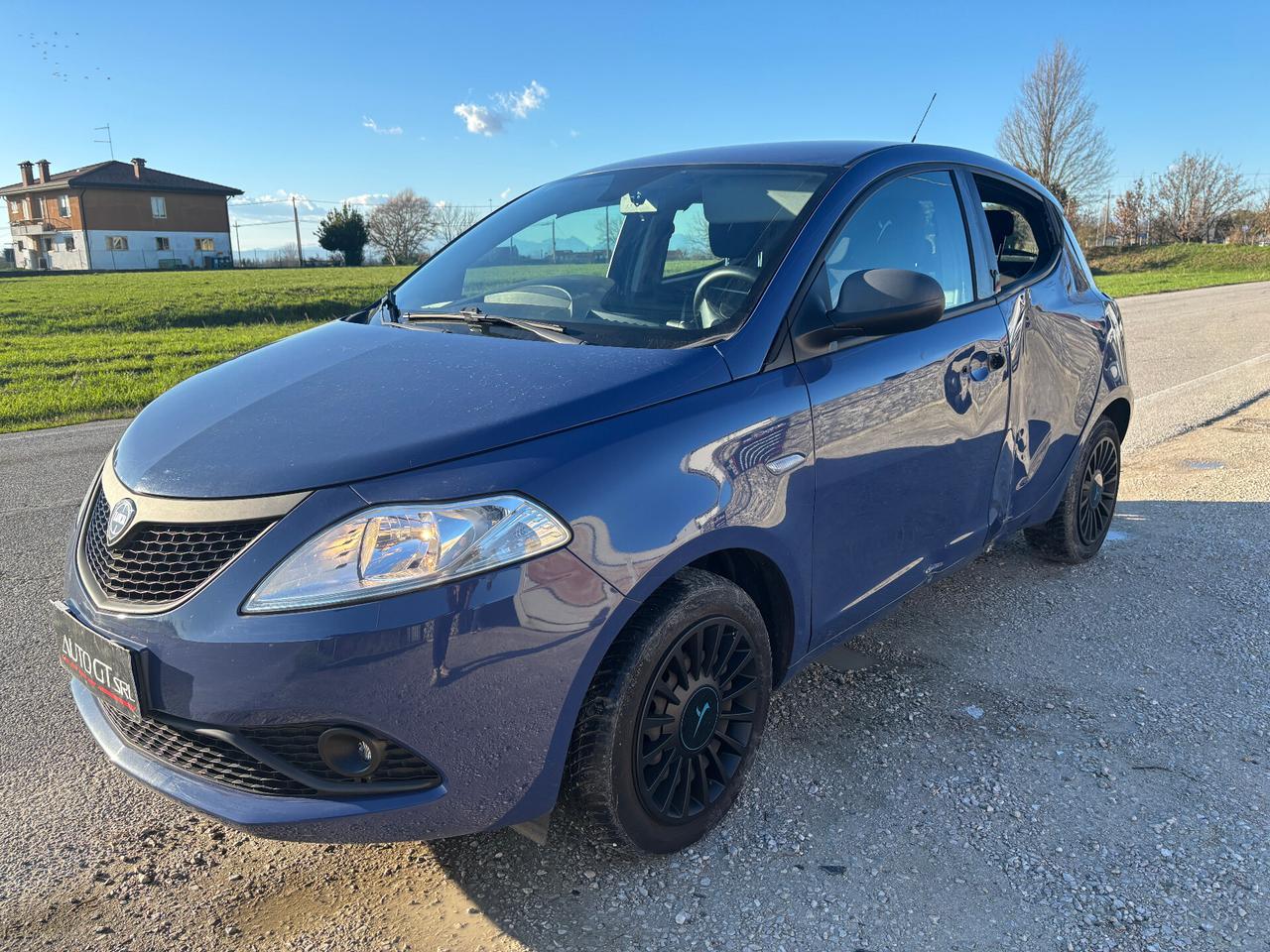 Lancia Ypsilon 1.2 69 CV 5 porte Mya