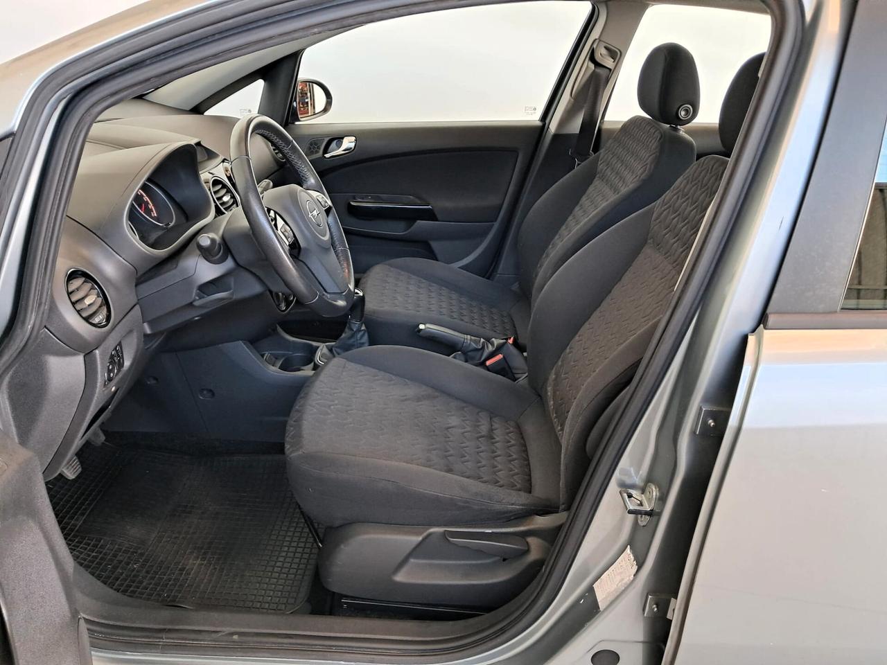 Opel Corsa 1.2 5 porte Edition