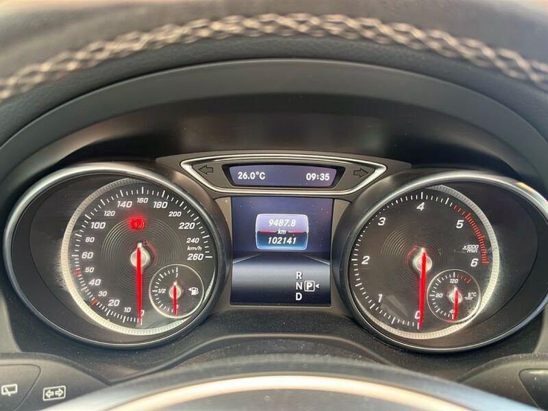 Mercedes-Benz GLA 200 d Automatic Premium