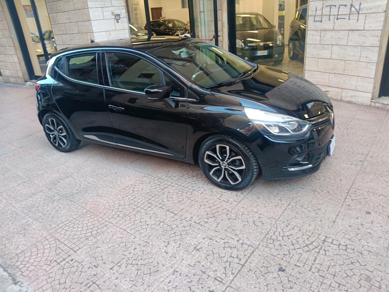 RENAULT CLIO 1.5 DCI75CV-NAVY-UNIPRO-Euro8790-