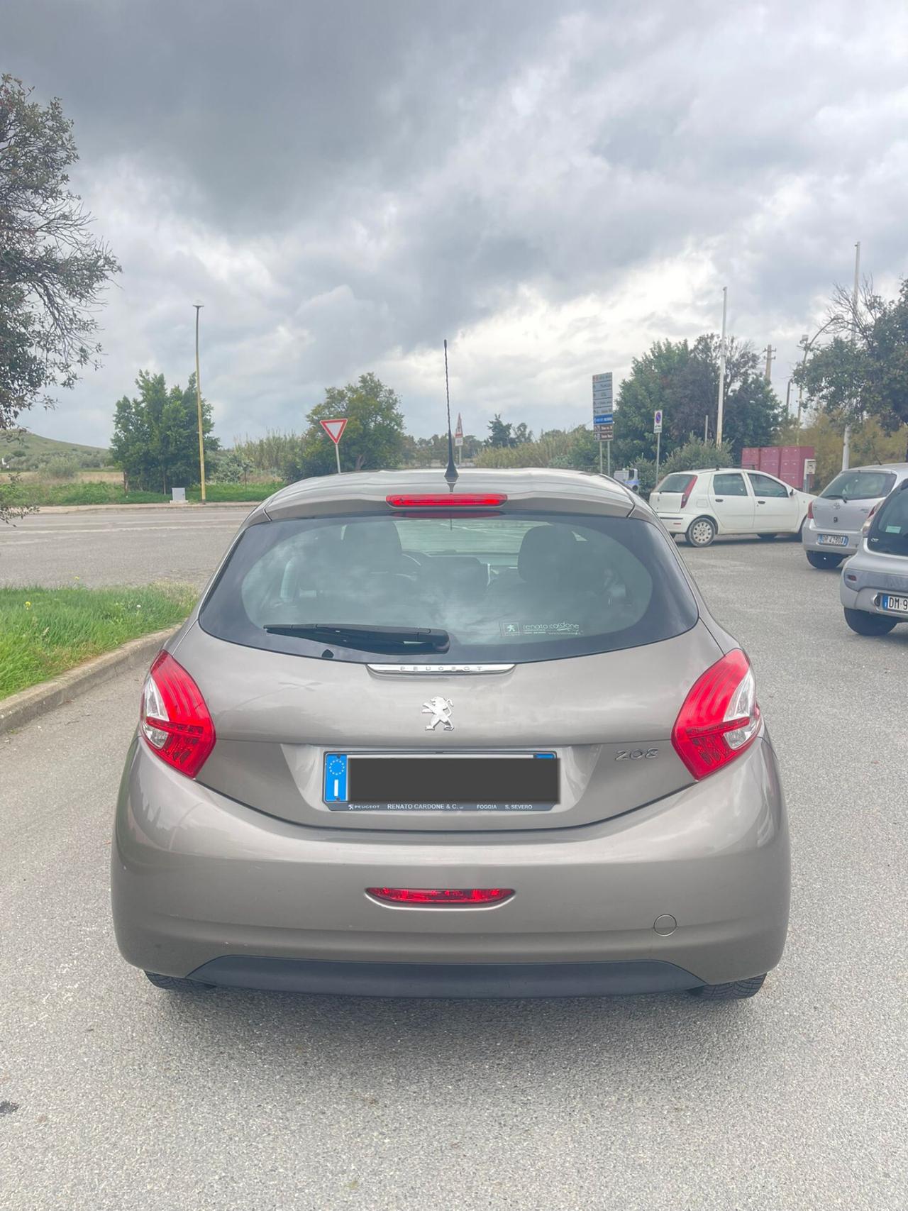 Peugeot 208 1.4 HDi 68 CV 5 porte Access