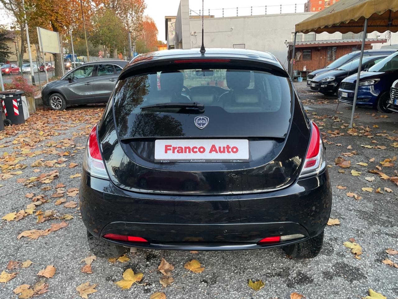 Lancia Ypsilon 1.2 5 Porte GPL Chic Gold OK NEOPATENTATI