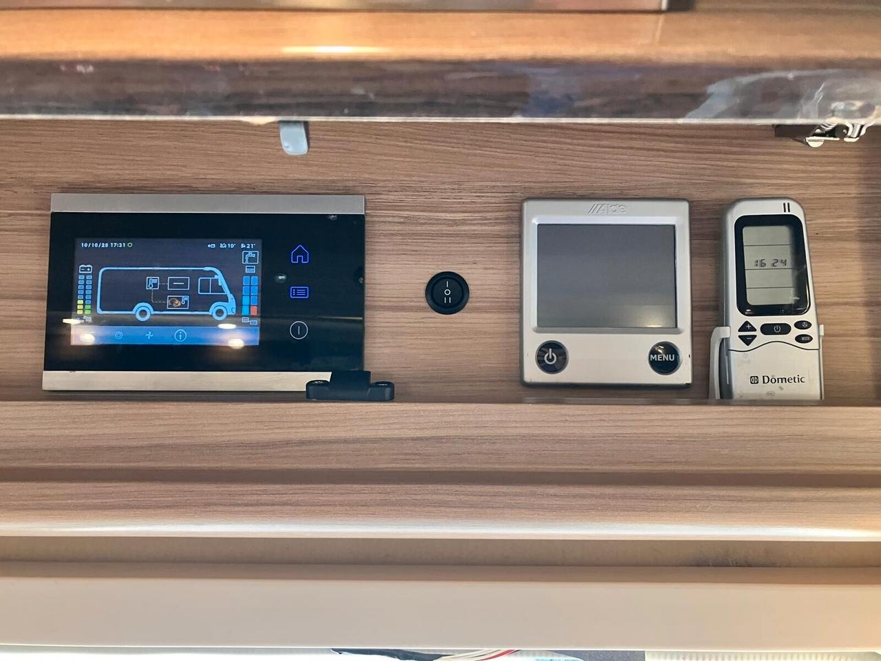 Knaus SUN I 900 LEG MOTORHOME