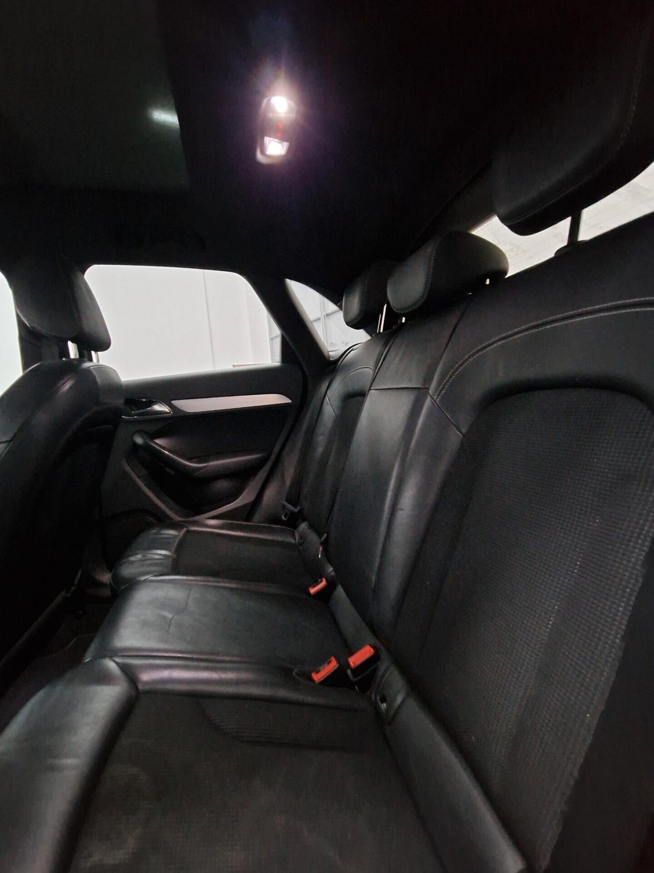 Audi Q3 2.0 TDI 150 CV quattro S tronic S-LINE