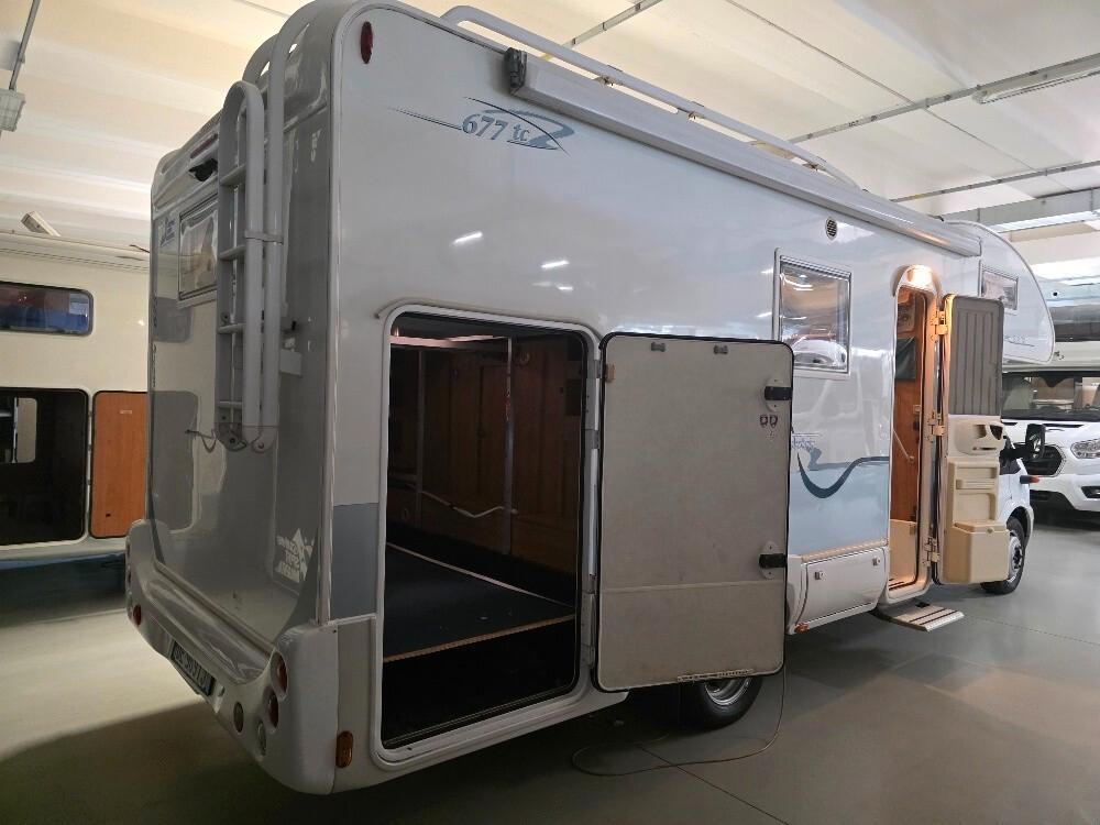 CAMPER RIMOR SUPERBRIG 677