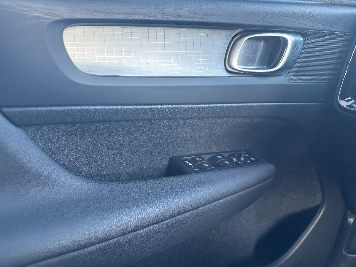 VOLVO - XC40 - T4 Recharge automatico Core