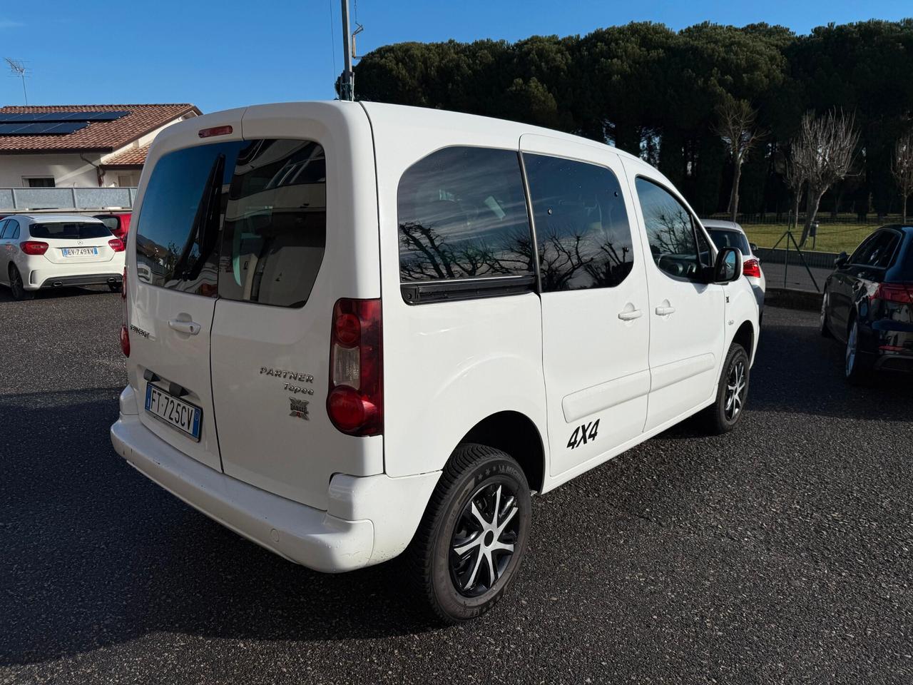 Peugeot Partner Tepee BlueHDi 100 4x4 Active Traction Control Plus