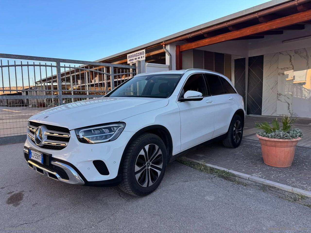 MERCEDES-BENZ GLC 200 d 4Matic Premium