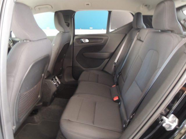 VOLVO XC40 T3 Geartronic Momentum Pro