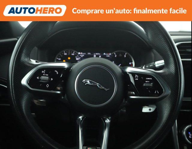 JAGUAR XE 2.0 D 204 CV aut. R-Dynamic Black
