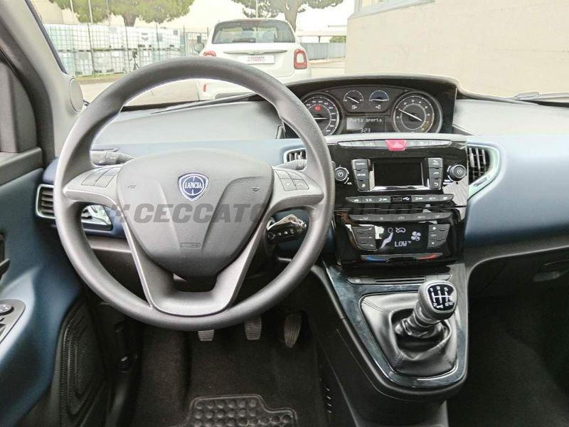 Lancia Ypsilon Ypsilon 1.0 firefly hybrid Oro s&s 70cv