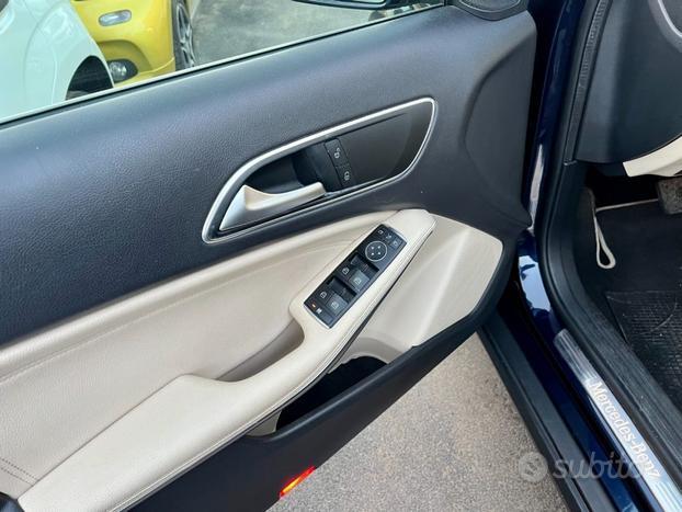 MERCEDES-BENZ GLA 200 d Automatic Enduro Activit