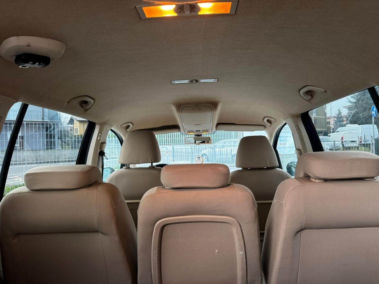 Volkswagen Touran 1.6 TDI Comfortline