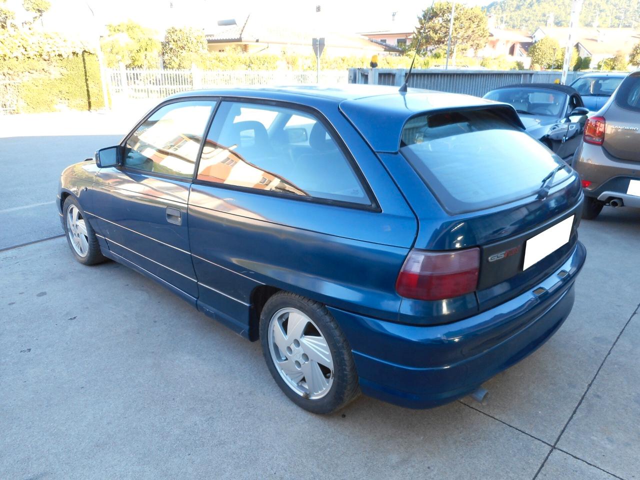 Opel Astra 2.0 GSi