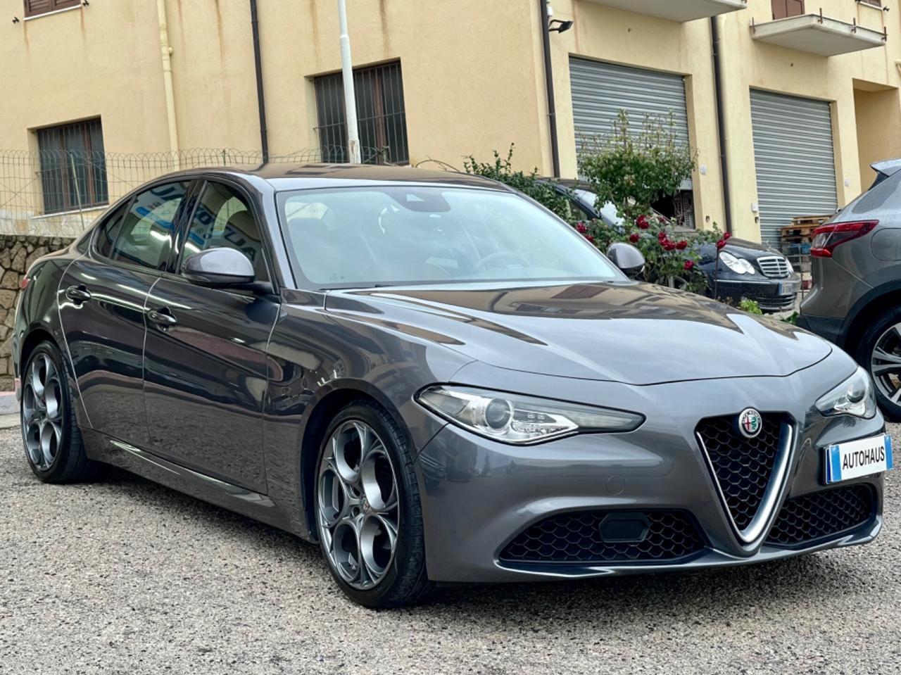 Alfa Romeo Giulia 2.2 Jtdm 180cv Q2 AT8 Super R19/LED