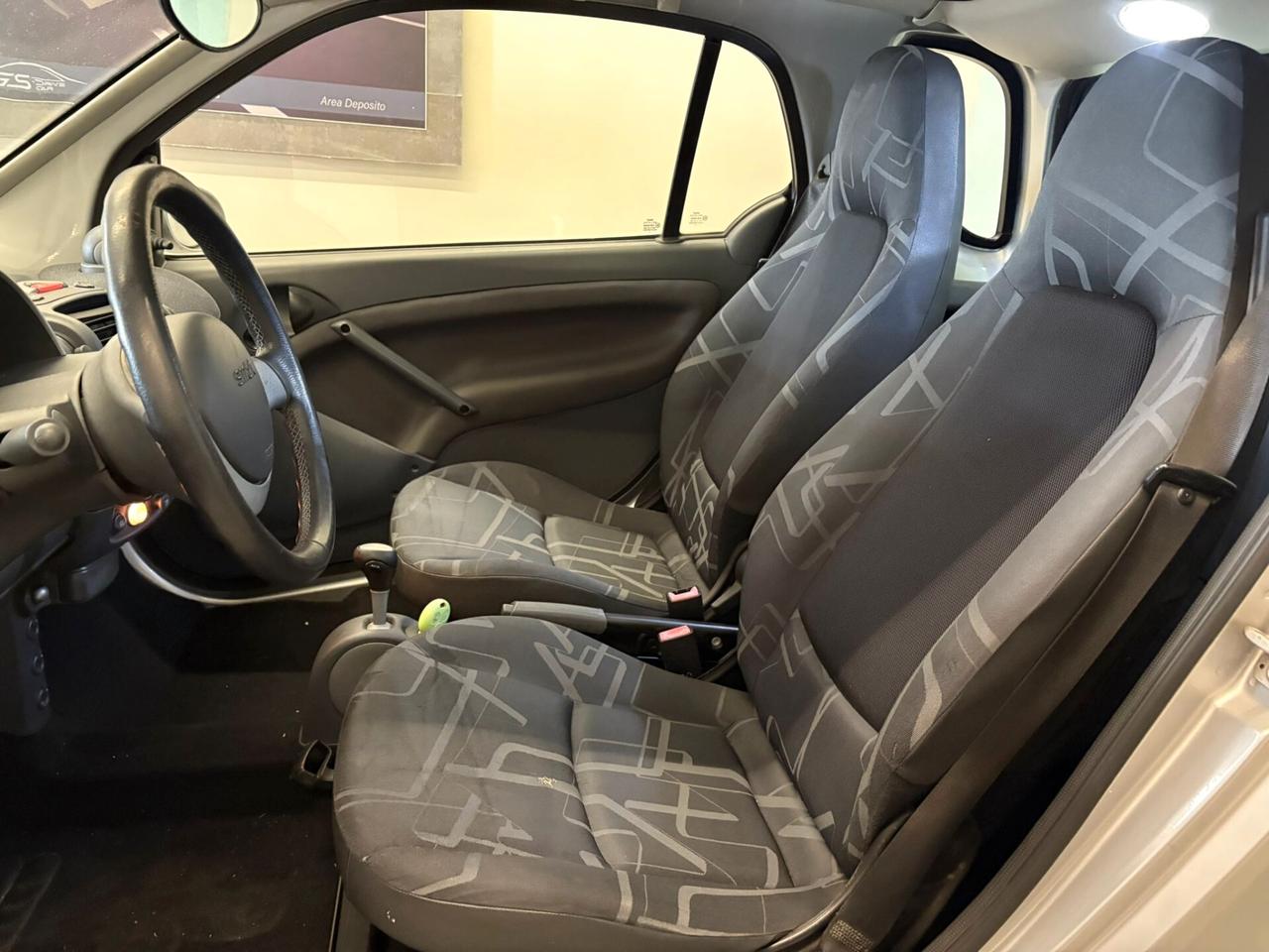 Smart fortwo 700cc 69cv Automatica