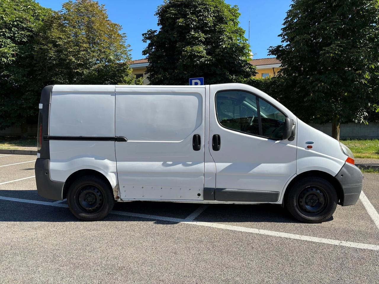 Renault Trafic 1.9 dCi IVA compresa