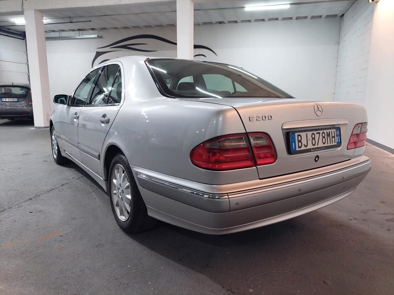 Mercedes-benz E 200 cat Avantgarde