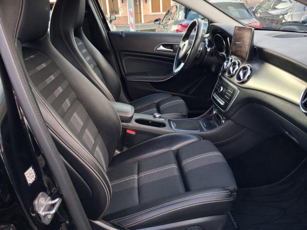 Mercedes-Benz GLA 180 Automatic Sport