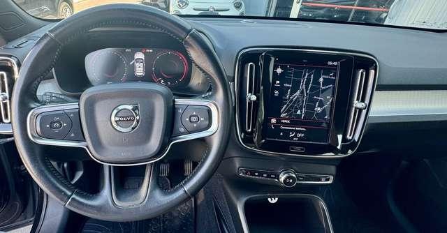 Volvo XC40 D4 AWD Geartronic Momentum