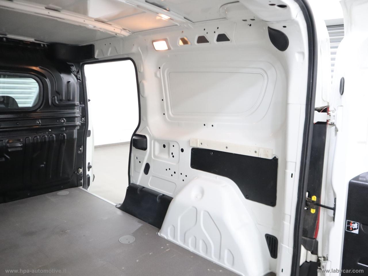 FIAT Doblò 1.6 MJT 120CV MAXI 3 POSTI NAVI RETROCAMERA CLIMA AUTOMATICO