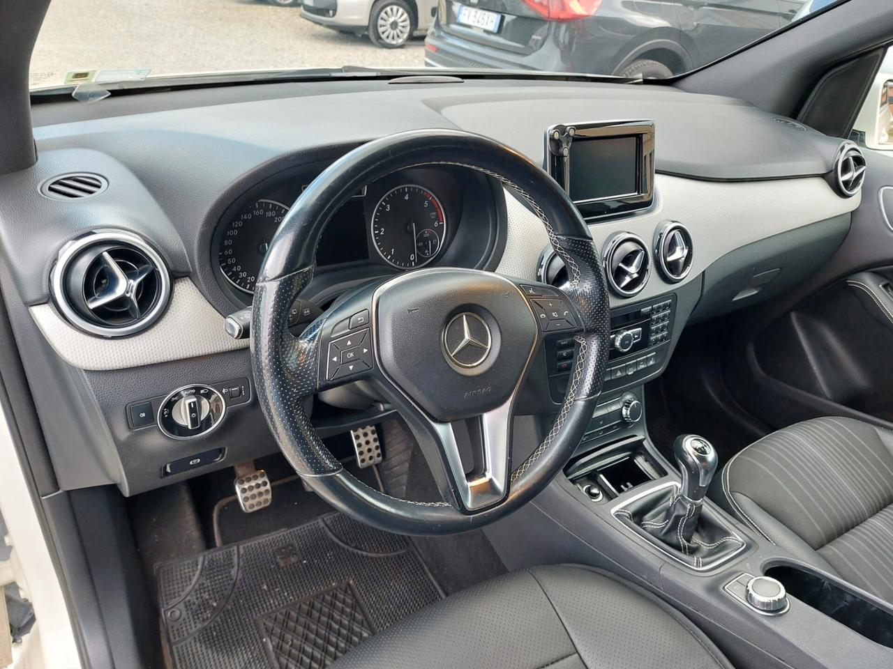 Mercedes-benz B 180 CDI Premium UNICO PROPRIETARIO