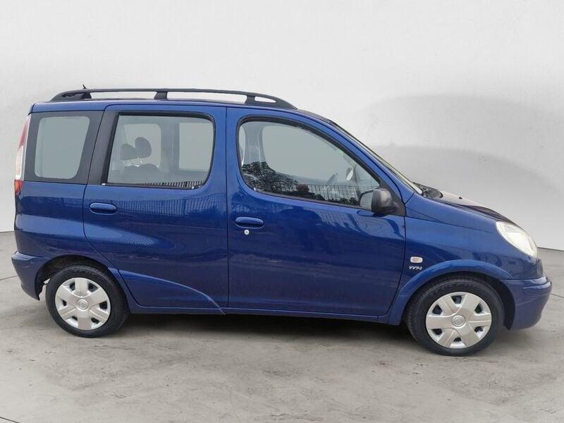 Toyota Yaris Verso 1.3i '03 GPL INCLUSO